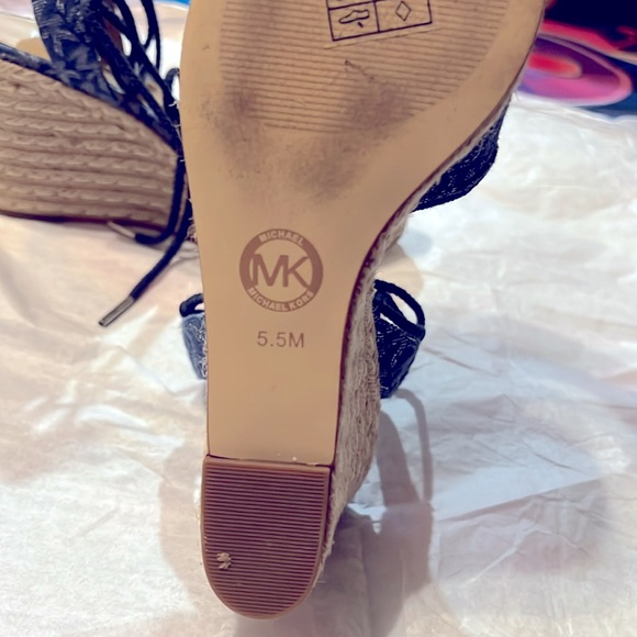 Michael Kors Margie Closed Toe Wedge Denim 5.5 M - Picture 4 of 6